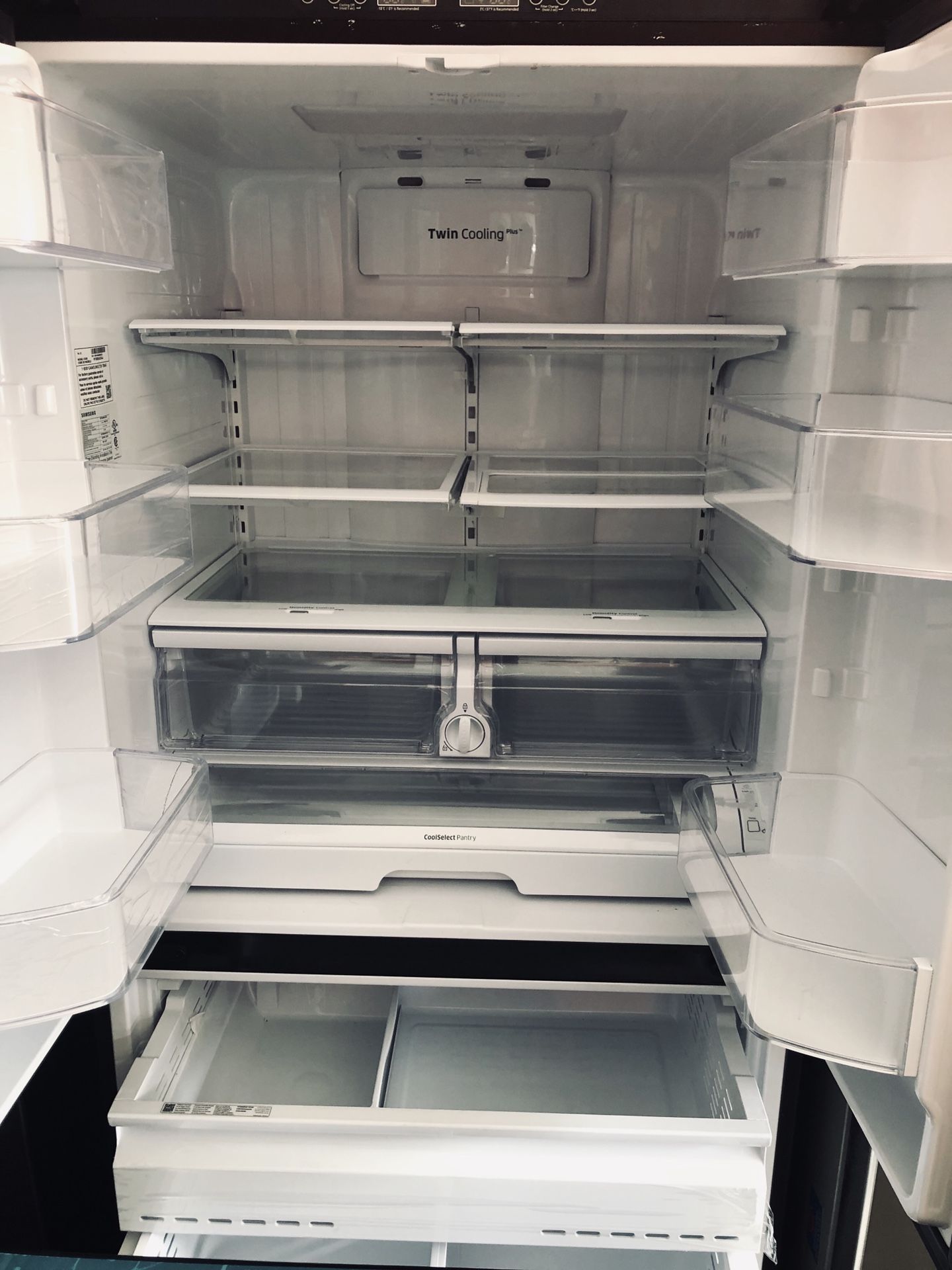 HUGE BLOW OUT SALE!! SAMSUNG BLACK STAINLESS STEEL REFRIGERATOR