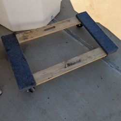 Milwaukee 1000lb. Furniture Floor Dolly