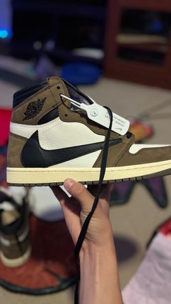 Travis Scott AJ1 mocha size 11