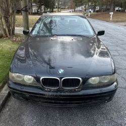 2002 BMW FOR SALE FOR PARTS NEEDS TRANSMISSION 