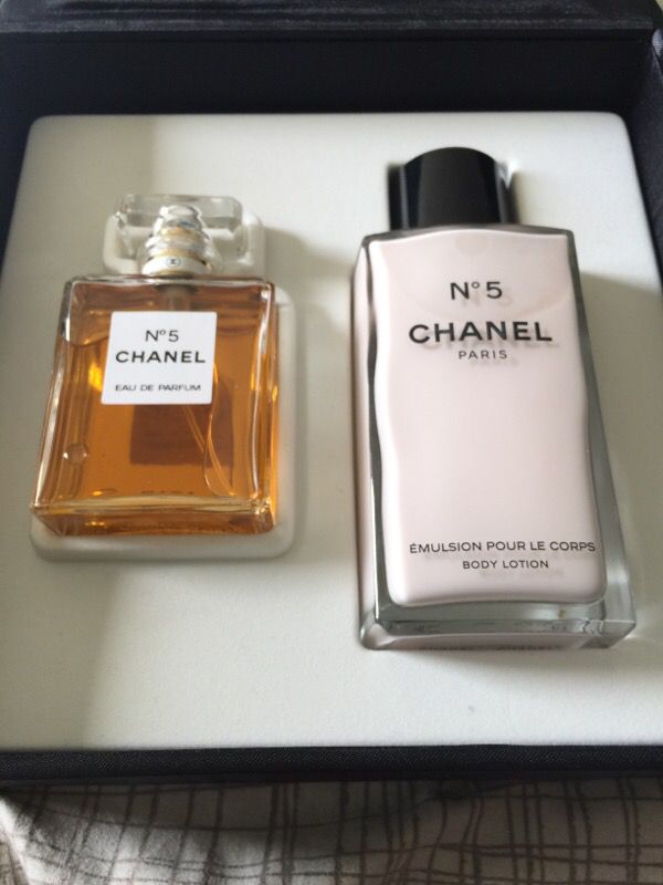 Chanel No 5 Eau de Parfum and body Lotion for Sale in San Diego, CA -  OfferUp