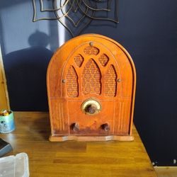 Vintage Franklin Wooden Radio