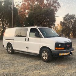 2012 GMC Savana