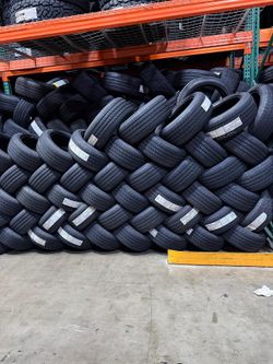 265/40/22 New tires