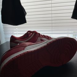 Nike Dunk Low St. John Size 8.5 DS Brand New – Must Sell