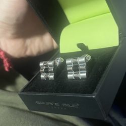 Cufflinks