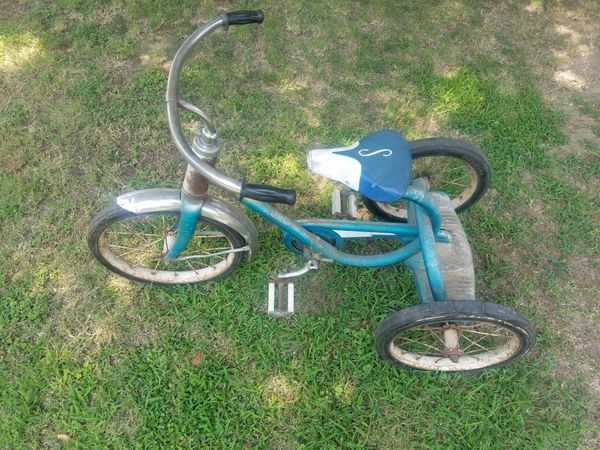 old schwinn tricycle