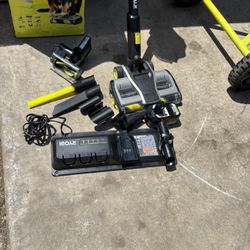 RYOBI ONE+ HP 18V Cordless Advanced WHISPER Series Stick Vacuum Kit with 4.0 Ah Battery and Charger
