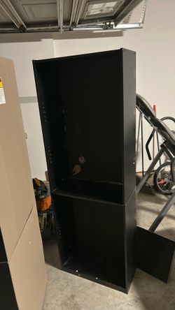 2 book shelves
