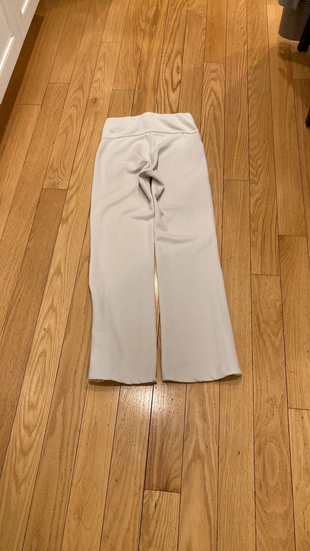 LULULEMON WOMENS s 4