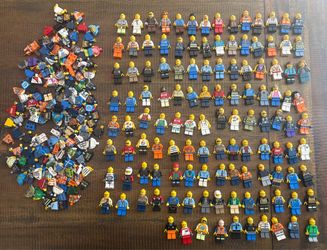 Lego minifigures a lot over 120 minifig