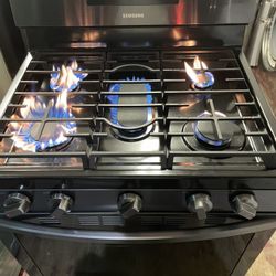 Samsung Black Stainless Steels Gas Stove/ Estufa De Gas Samsung 