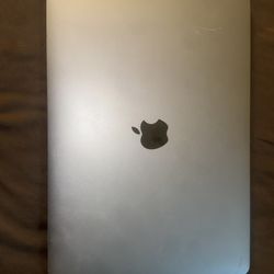 2016 Macbook Pro 2.9 Ghz i5 8Gb 500 Gb 