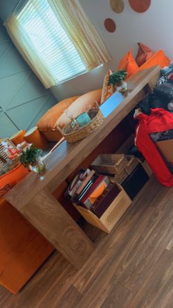 LONG WOODEN CONSOL TABLE