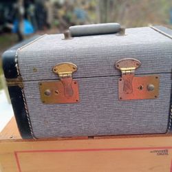 Overnight Or Train Case Bag With Mirror 