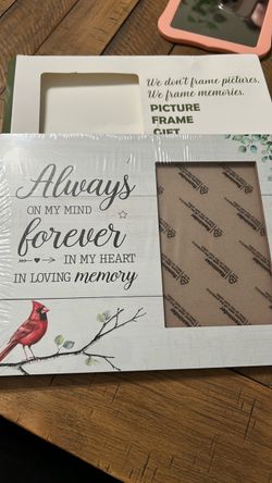 In Loving Memory Cardinal Picture Frame Gift