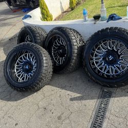 WHEELS FITTI PALDI 20x12 CHEVY FORD TOYOTA 
