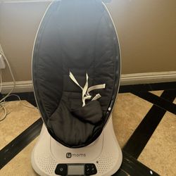 4moms MamaRoo Baby Swing 