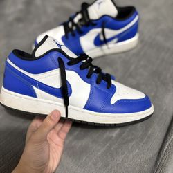 Jordan 1 Low game royal