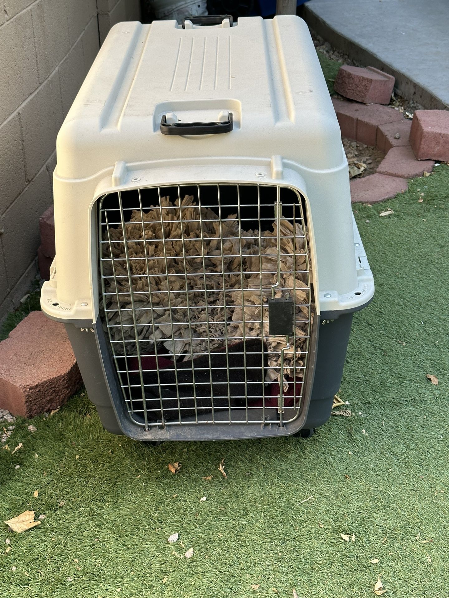 " Secure and Spacious! Extra Large Tan Dog Cage for Your Beloved