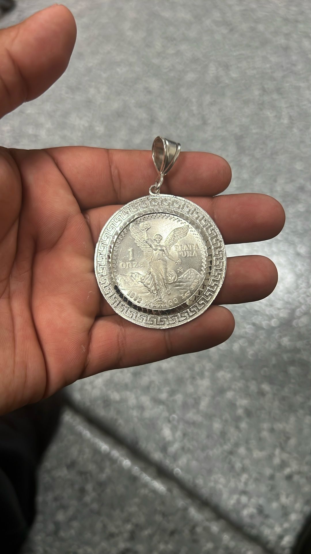 1982 PLATA PURA COIN AND BEZEL