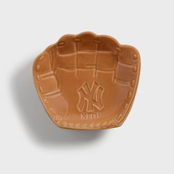 Kith for the New York Yankees Baseball Glove Catchall Tray