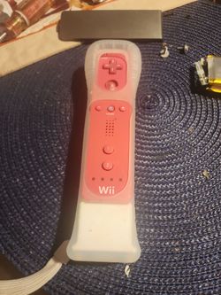Nintendo Wii Remote Pink with Silicone Case