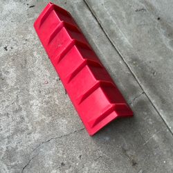 4 Cargo 36" Plastic Edge Protector