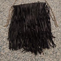 BLACK. FRINGE PURSE WITH SHOLDER CHAIN STRAP   ITS ABOUT    10 BY  10. INCHES. GOOD FOR BIKE RALLY