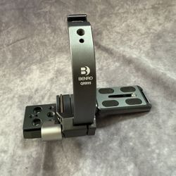 Benro QRB95 Quick Rotating Bracket. 