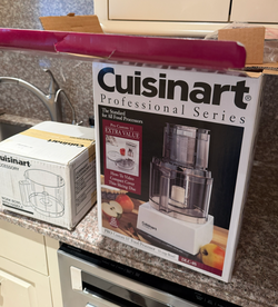 NEW - Cuisinart Pro Custom Food Processor w/ EXTRA Cup