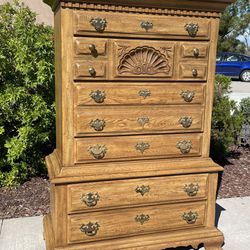 Solid Wood Dresser Chest of Drawers Furniture Great Condition 