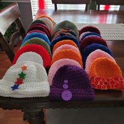 Bennie baby hats from 0 To  3 months All Colors 