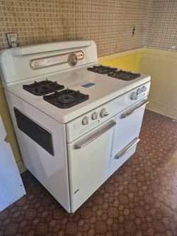 Vintage 50s Roper White Gas Range Stove
