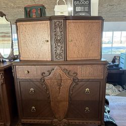 Antique Dressing Table And Jewerly Box 