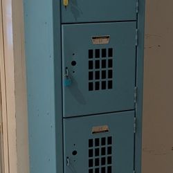 TALL VENTED LOCKER TOWER