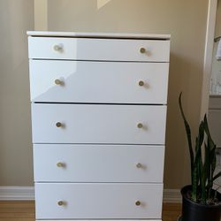 Cream 5-Drawer Dresser with free jewelry trays