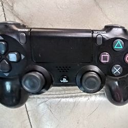 PS4 Controller 