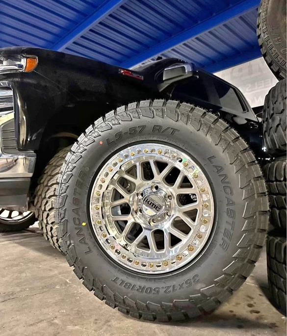 GRS wheels and tires