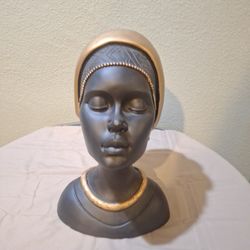 African Head Statue