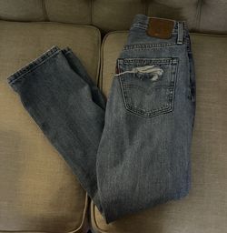 Women’s Levi Pants