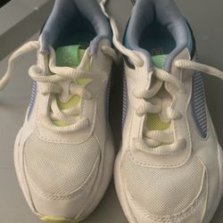 Girls PUMA Shoes