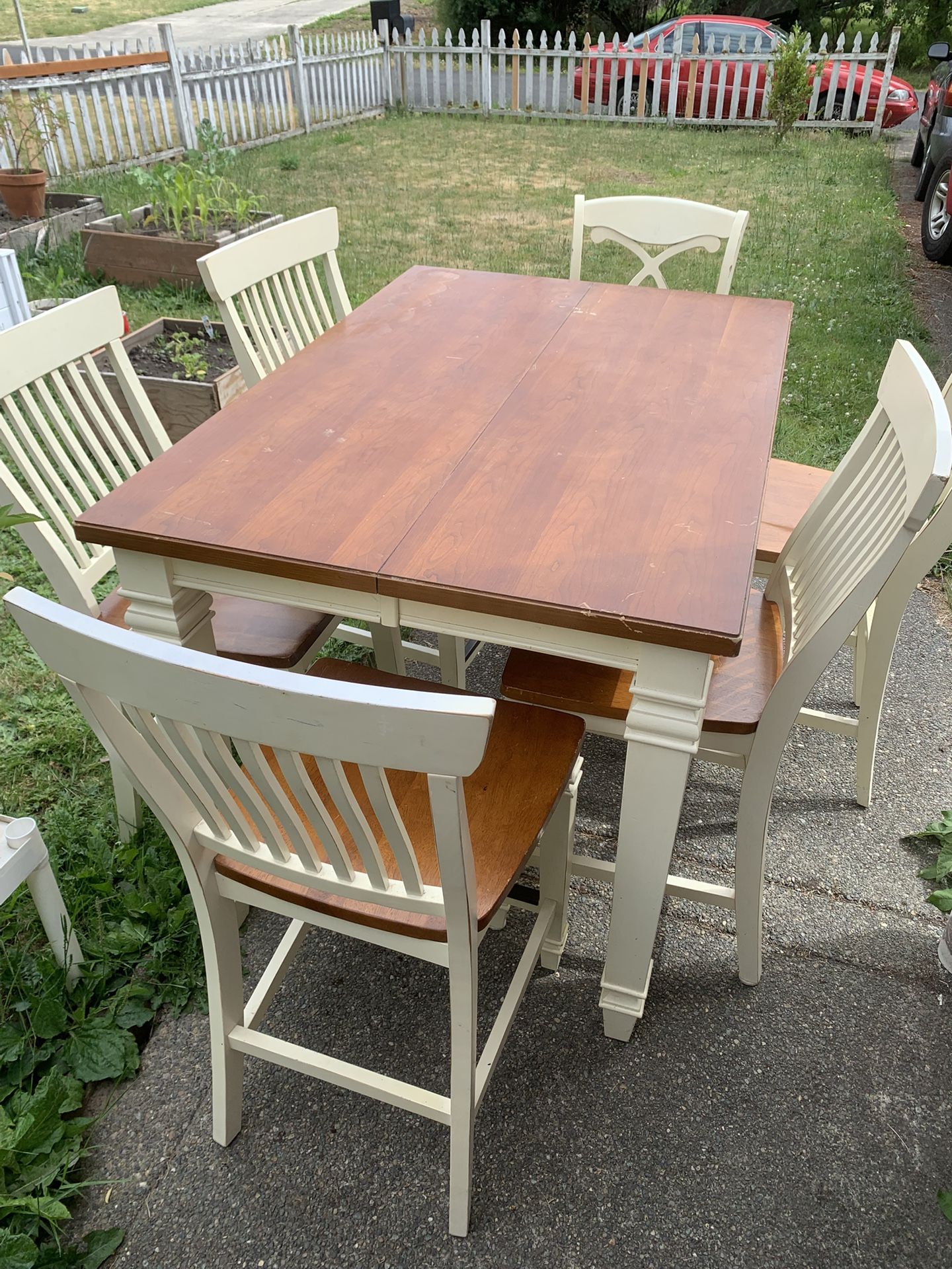 Table And Chairs