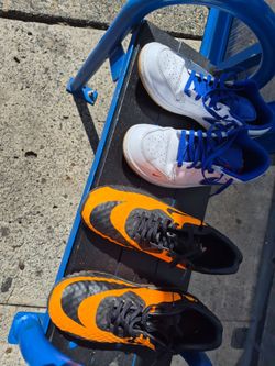 Both mens size 10/5