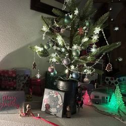 Mini Christmas Tree With Snowflake Lights And Ornaments With Village Decorations (about 24”) Excellent Condition Plus Camper Ornaments 