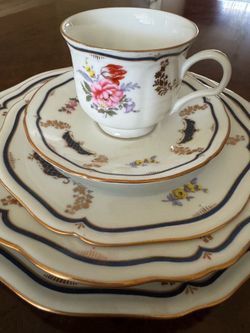 NEW Mikasa Lorraine L9308 Fine China Set