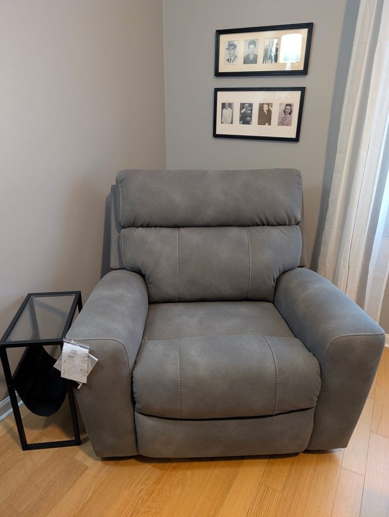 NEW-Ashley Furniture Power Recliner