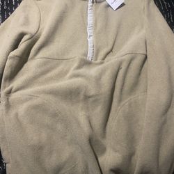 Goodiellow  men sweater size small 