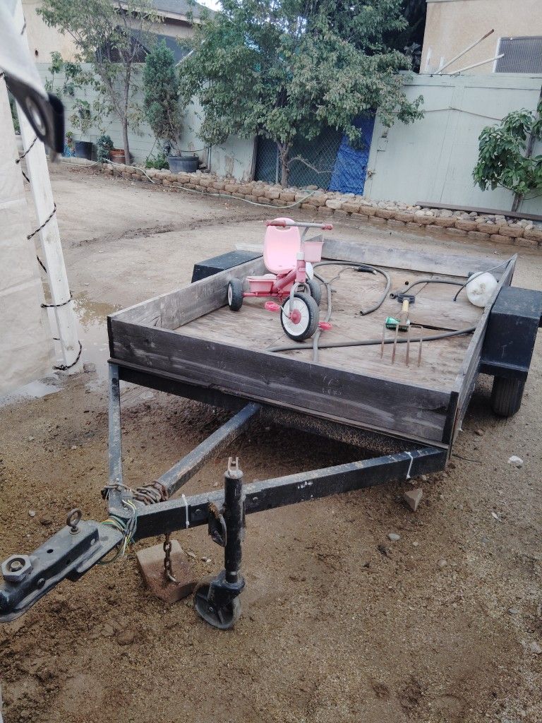 Traila 5x8