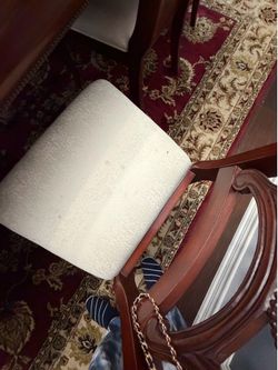 Beautiful dining table plus 6 chairs, china hutch and rug